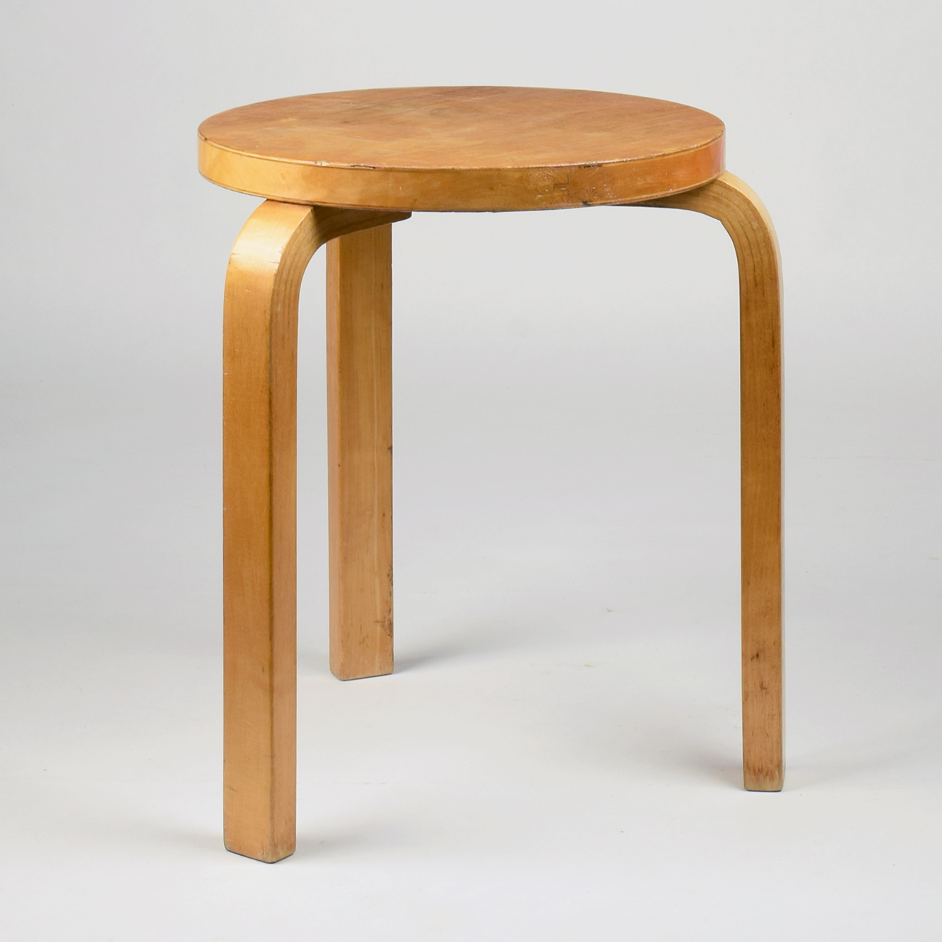 Alvar Aalto, Stacking Stool 1933